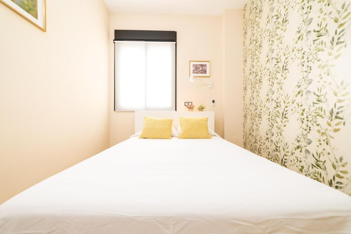 -Malagasunapts- Stylish City Centre Pool&Parking Екстер'єр фото