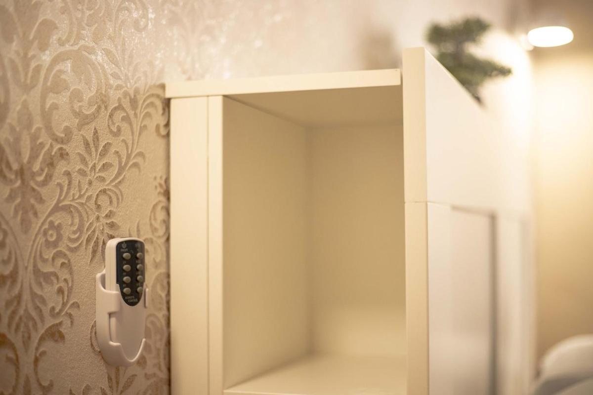 -Malagasunapts- Stylish City Centre Pool&Parking Екстер'єр фото