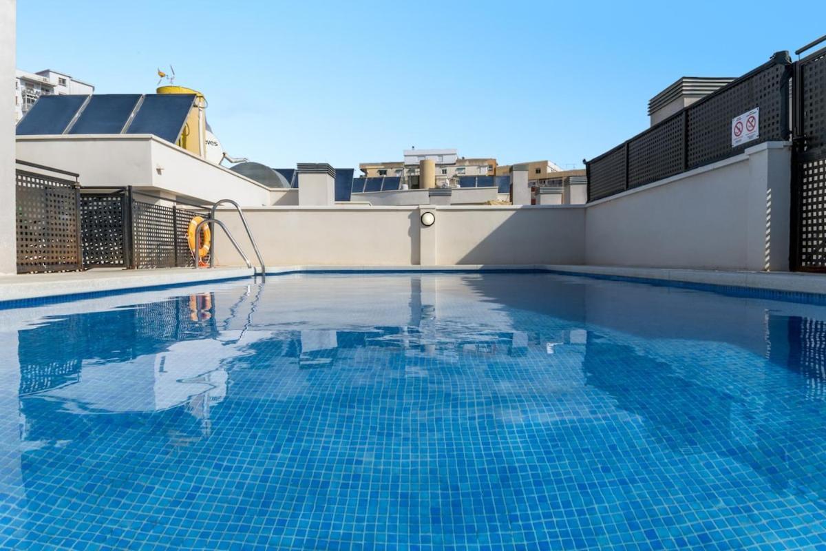 -Malagasunapts- Stylish City Centre Pool&Parking Екстер'єр фото