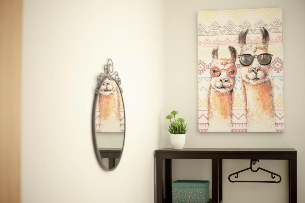 -Malagasunapts- Stylish City Centre Pool&Parking Екстер'єр фото